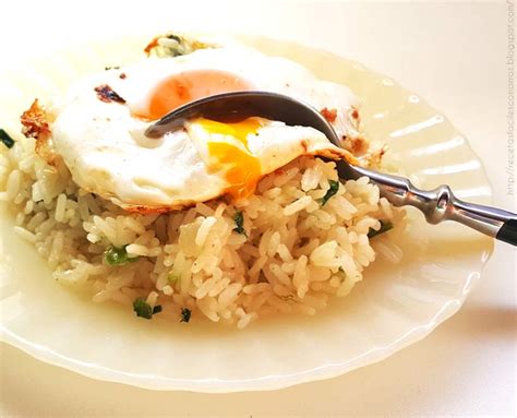  El Pastel de Arroz Blanco con Huevos: ¡Una delicia crujiente y reconfortante que te transportará a las calles de Baishan!