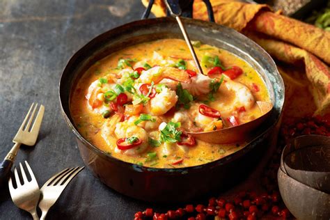  Moqueca de Camarão: ¡Una explosión tropical de sabores marinos en un guiso especiado!