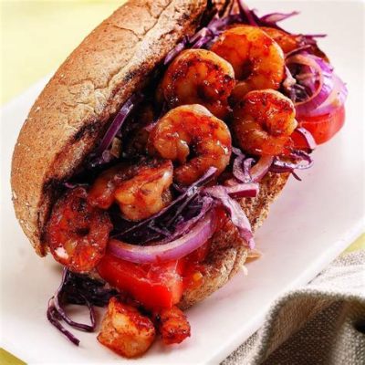  ¡El Po'Boy de Camarones: Un Manjar Crustáceo con Sabores Ahumados que Explosión en tu Boca!